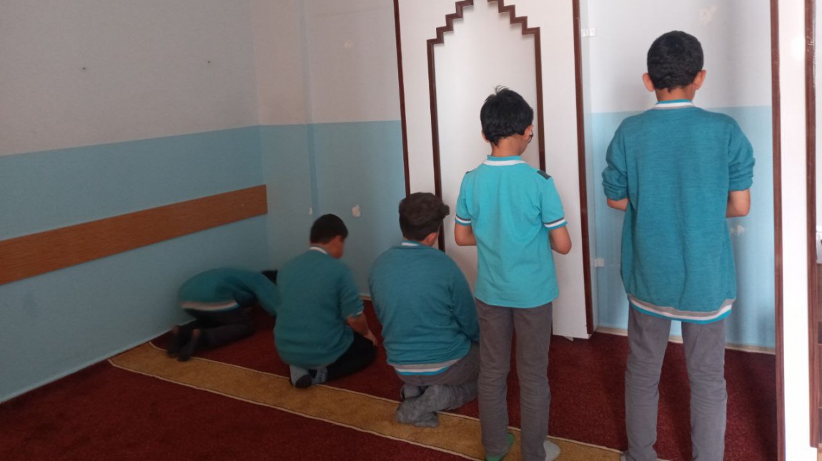 Öğrencilerimiz Kur'an-ı Kerim ve Din Kültürü ve Ahlak Bilgisi Derslerinde Öğrendiklerini Uyguladılar